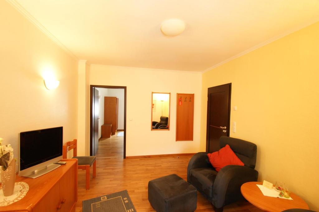 Bertricher Hof Hotel Garni Бад-Бертрих Номер фото