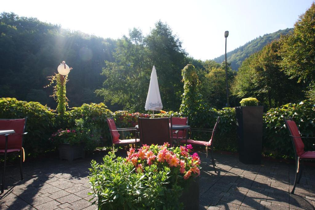 Bertricher Hof Hotel Garni Бад-Бертрих Экстерьер фото